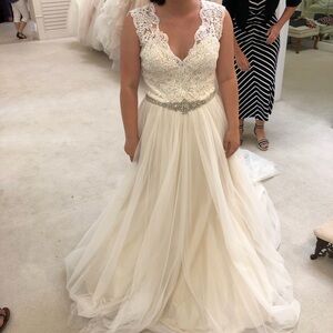 Wedding Dress - never worn